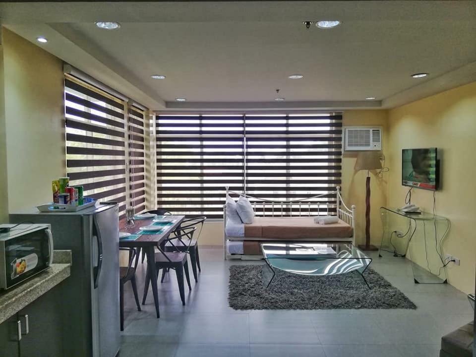 2205 Suites Lucena Exterior photo