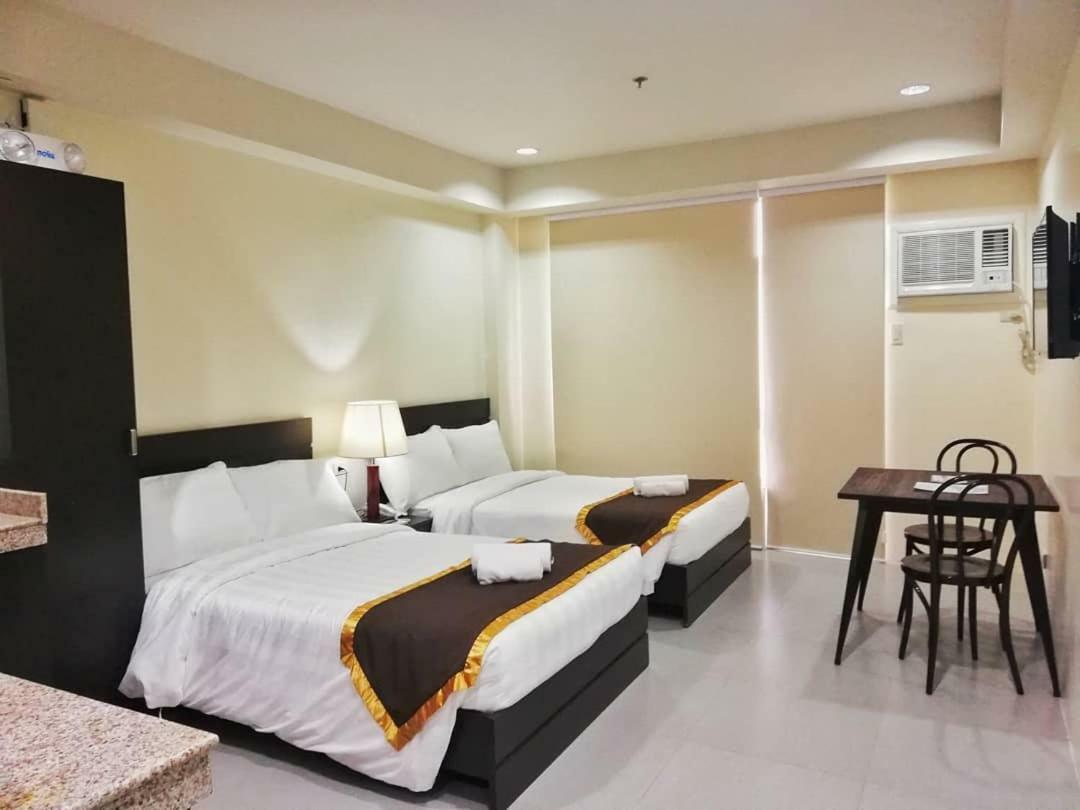 2205 Suites Lucena Exterior photo